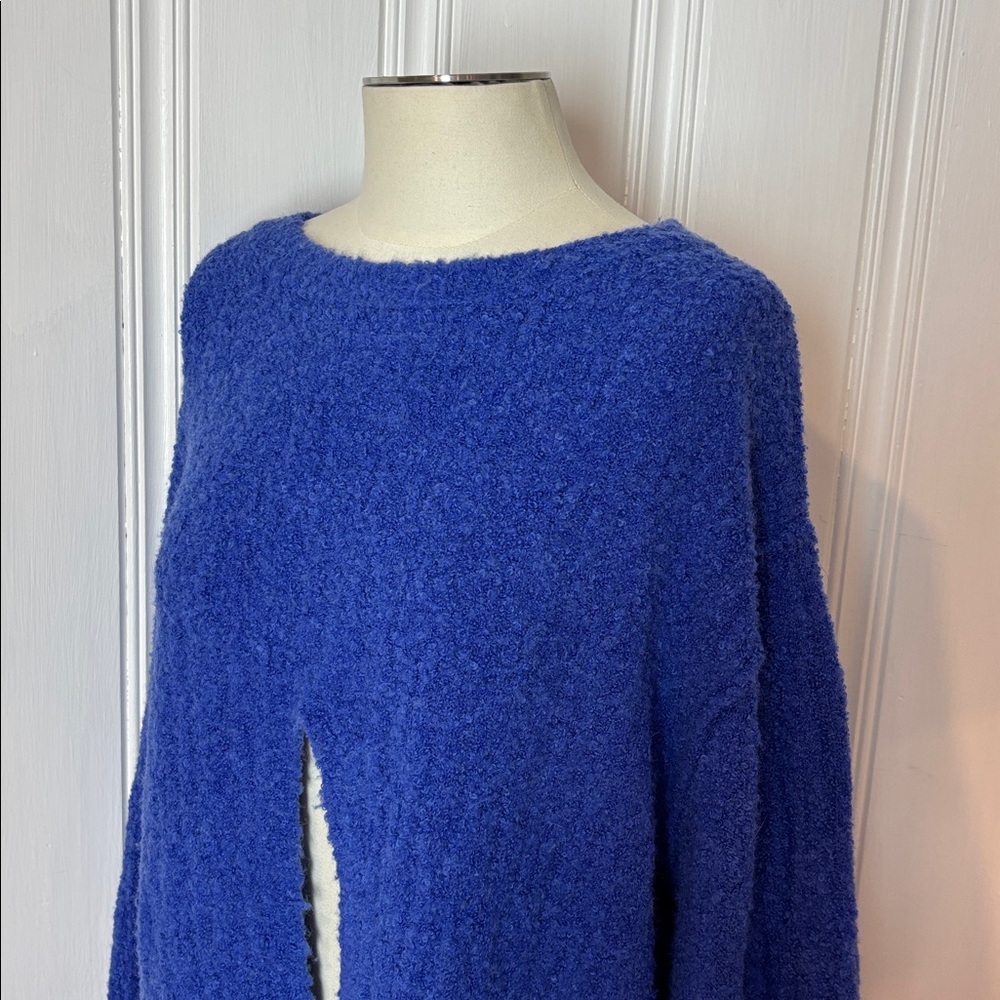 J Oversized Royal Blue Bouclé Knit Sweater Tunic with Front Slit - Size XL - Picture 6 of 8